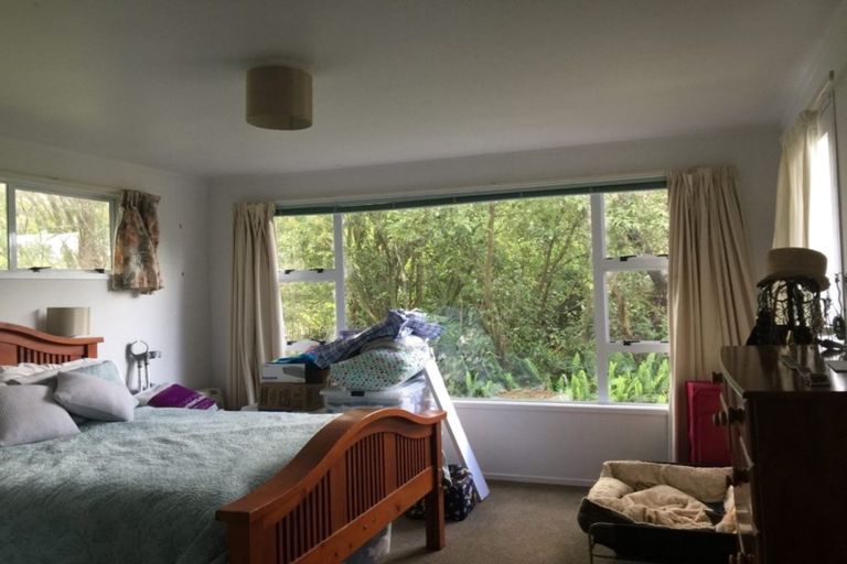 Photo of property in 293 Boord Crescent, Kumeu, 0891