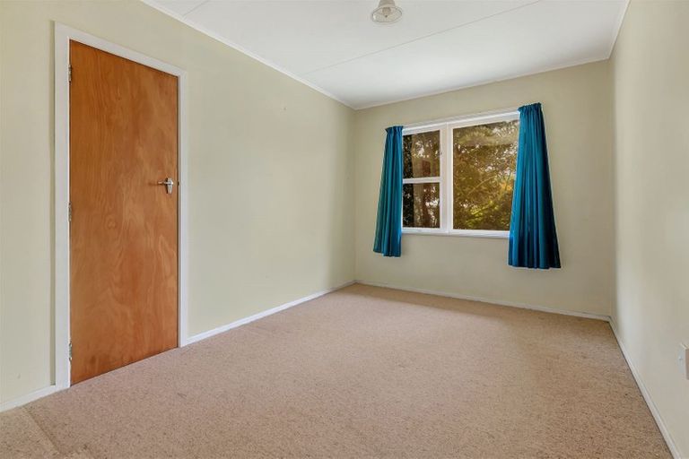 Photo of property in 82 Waihora Crescent, Waitangirua, Porirua, 5024