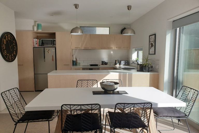 Photo of property in 8/7 Handyside Street, Tawa, Wellington, 5028