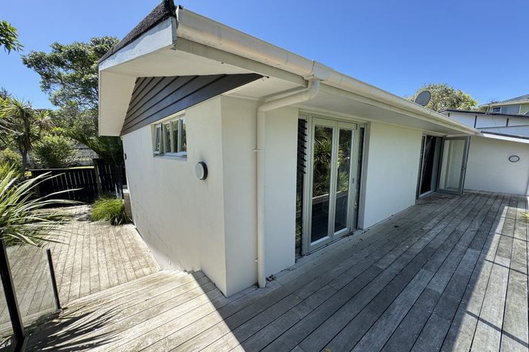 Photo of property in 2/82 Sartors Avenue, Browns Bay, Auckland, 0630