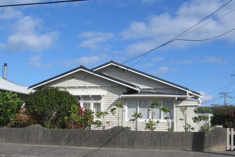 Photo of property in 62 Adelaide Street, Petone, Lower Hutt, 5012