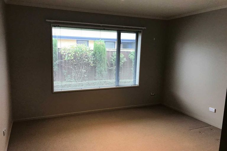 Photo of property in 11 Six Silvers Avenue, Halswell, Christchurch, 8025