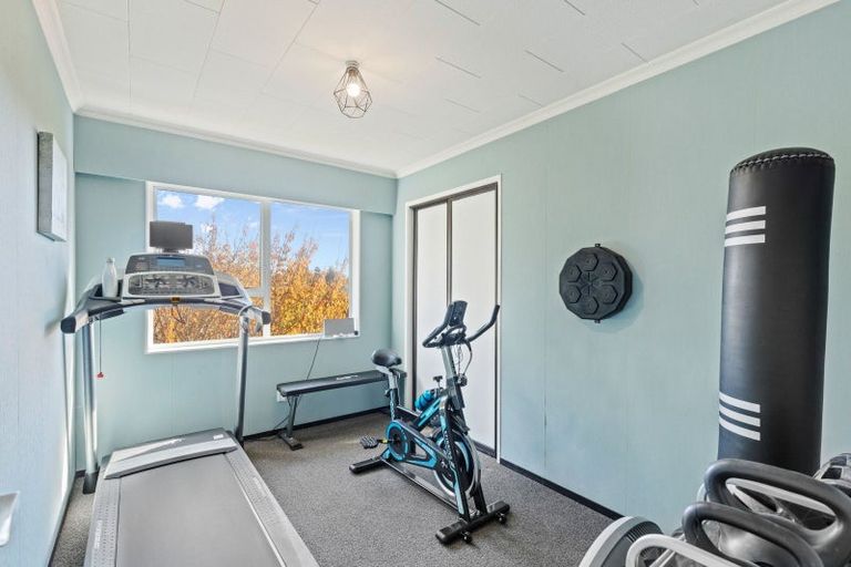 Photo of property in 4 Cargill Place, Frankleigh Park, New Plymouth, 4310