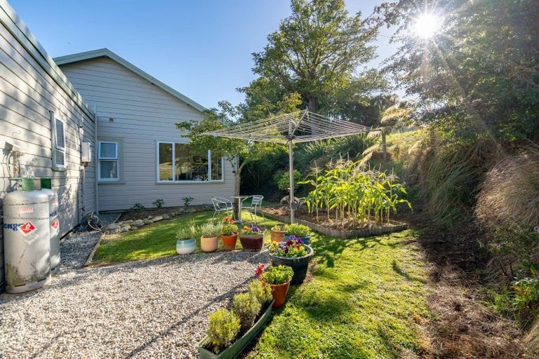 Photo of property in 10a Hill Street, Lawrence, 9532