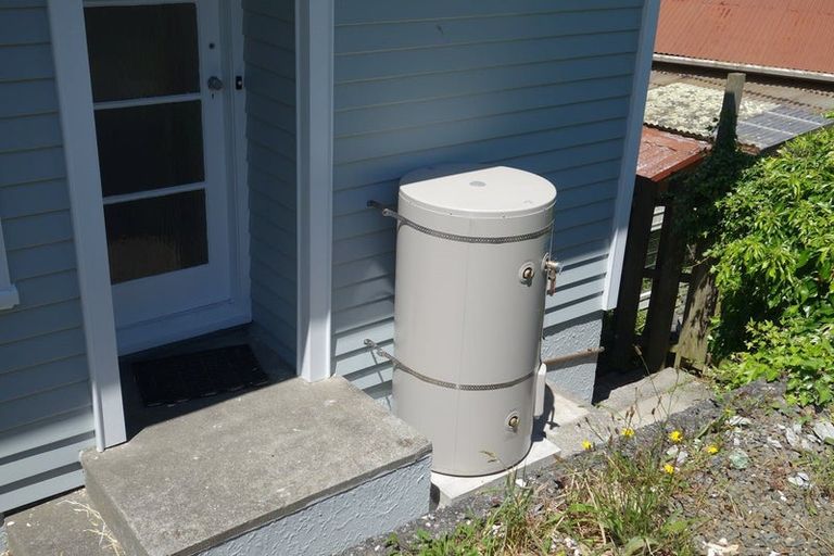 Photo of property in 9 Glenamoy Crescent, Johnsonville, Wellington, 6037