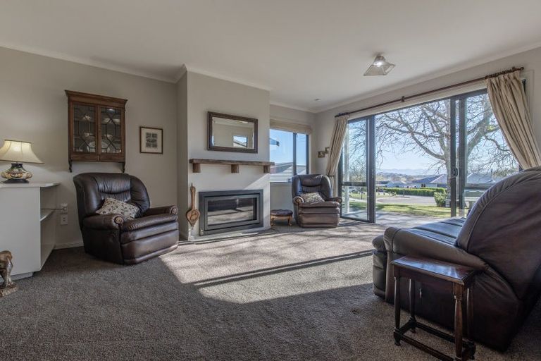 Photo of property in 11 Apatu Place, Waipukurau, 4200