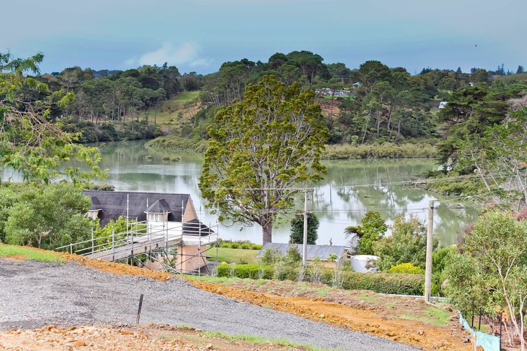 Photo of property in 109 Kaipara Portage Road, Riverhead, 0820