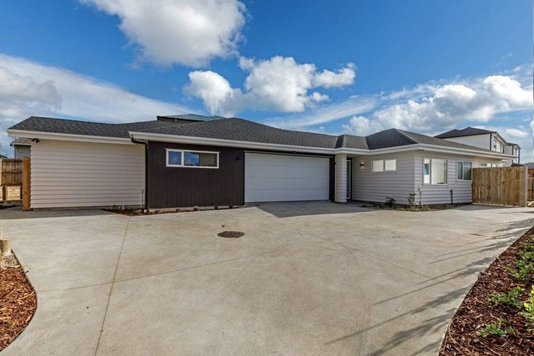 Photo of property in 17b Alexandra Street, Riverhead, 0820