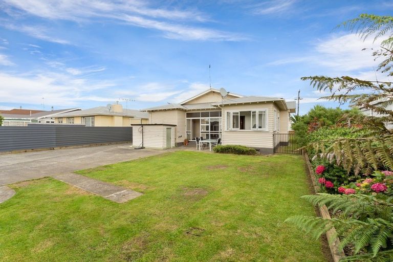 Photo of property in 16 Kings Avenue, Gonville, Whanganui, 4501