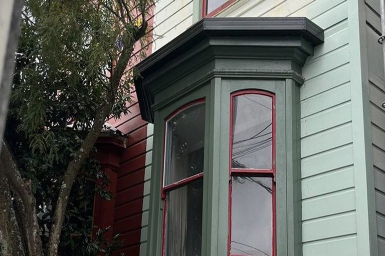 Photo of property in 112 Aro Street, Aro Valley, Wellington, 6021
