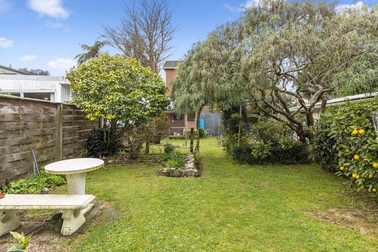 Photo of property in 2 Carter Street, Belmont, Lower Hutt, 5010