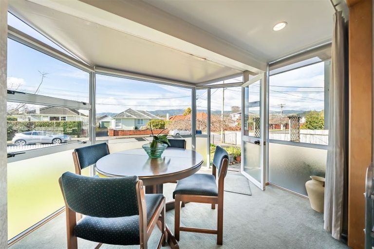 Photo of property in 10 Robertson Street, Elderslea, Upper Hutt, 5018