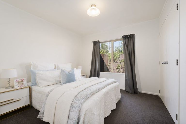 Photo of property in 16 Munroe Road, Ranui, Auckland, 0612