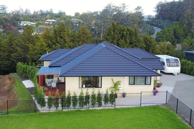 Photo of property in 33 Amsharlo Drive, Kerikeri, 0230