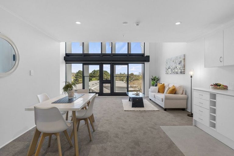 Photo of property in 4f/30 Westward Ho, Glen Eden, Auckland, 0602