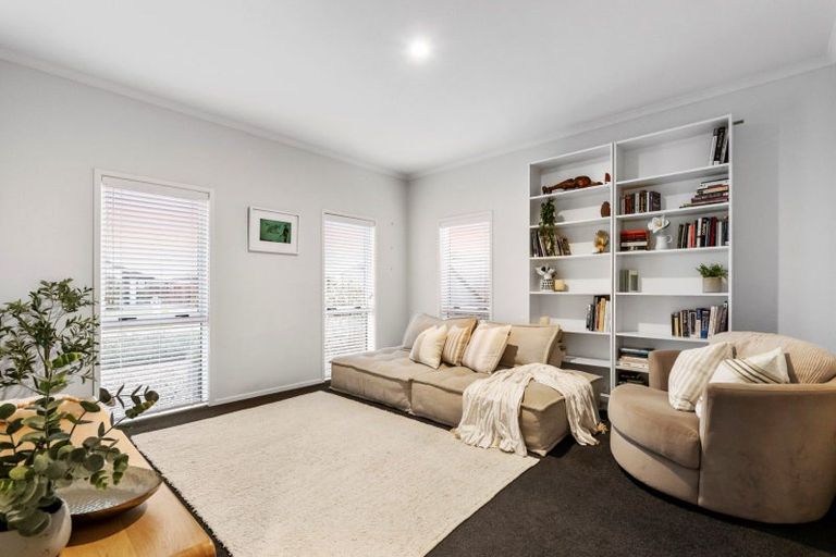 Photo of property in 57 Te Kio Crescent, Papamoa Beach, Papamoa, 3118