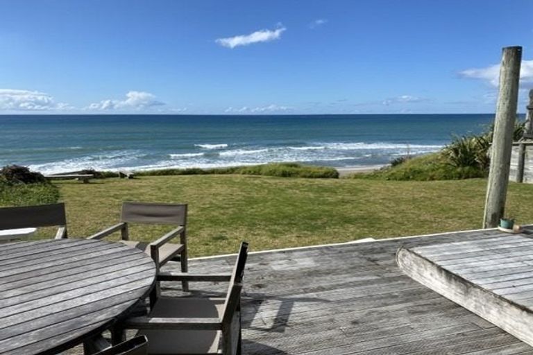 Photo of property in 279 Pukehina Parade, Pukehina, Te Puke, 3189