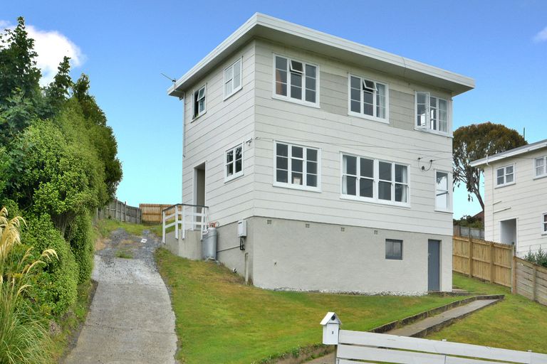 Photo of property in 3 Panmure Avenue, Calton Hill, Dunedin, 9012
