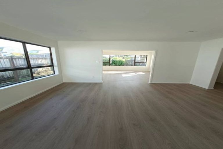 Photo of property in 35 Cherry Road, Bucklands Beach, Auckland, 2014