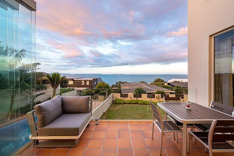 Photo of property in 375 Beach Road, Mairangi Bay, Auckland, 0630