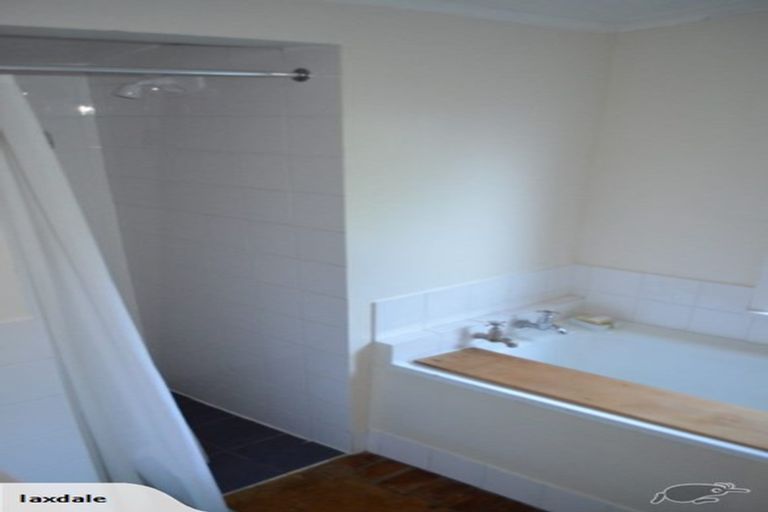 Photo of property in 68 Devon Street, Mossburn, 9792