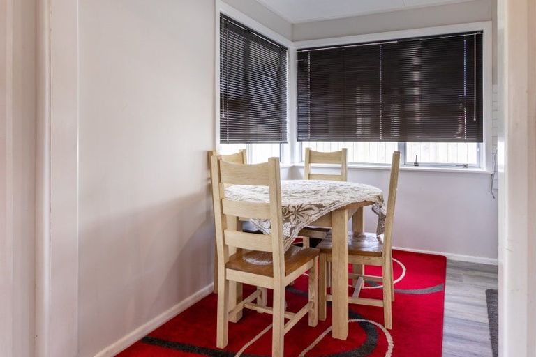 Photo of property in 28 Victor Street, Dannevirke, 4930