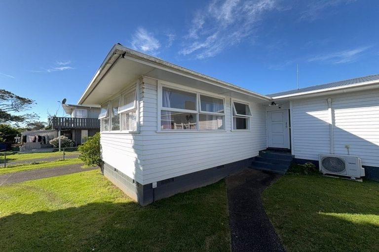 Photo of property in 8 Appleby Place, Mangere East, Auckland, 2024