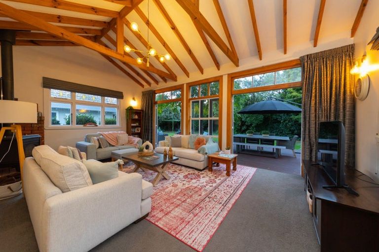 Photo of property in 28 Langston Avenue, Palmerston North, 4414