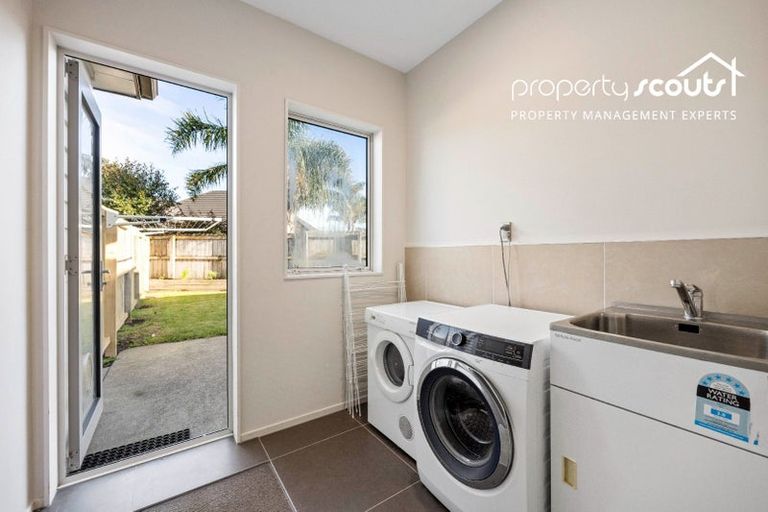 Photo of property in 503a Great South Road, Rosehill, Papakura, 2113