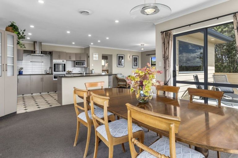 Photo of property in 33 Oteki Park Drive, Welcome Bay, Tauranga, 3112