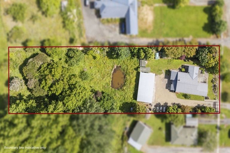 Photo of property in 19 Ongo Road, Hunterville, 4730