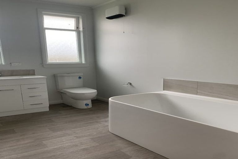 Photo of property in 42 High Street, Marton, 4710