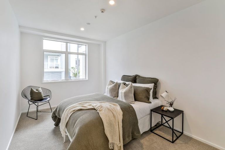 Photo of property in 125 Hibiscus Drive, Orewa, 0931