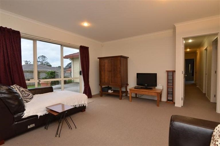 Photo of property in 3a Alderbury Way, Henderson, Auckland, 0612