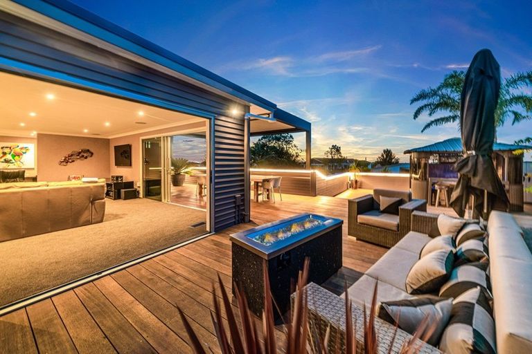 Photo of property in 64 O'halloran Road, Howick, Auckland, 2014