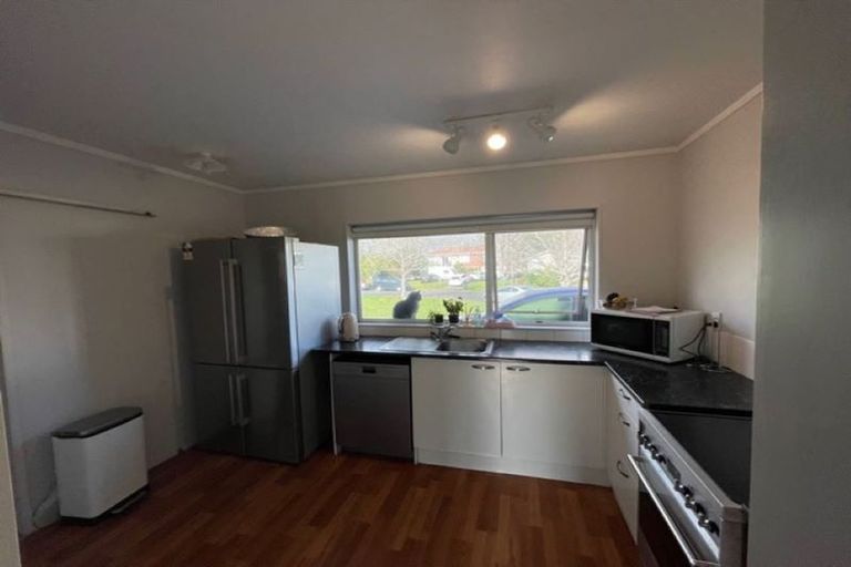 Photo of property in 1/77 Tiraumea Drive, Pakuranga, Auckland, 2010