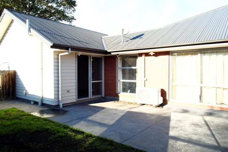 Photo of property in 18d Defoe Place, Waltham, Christchurch, 8023