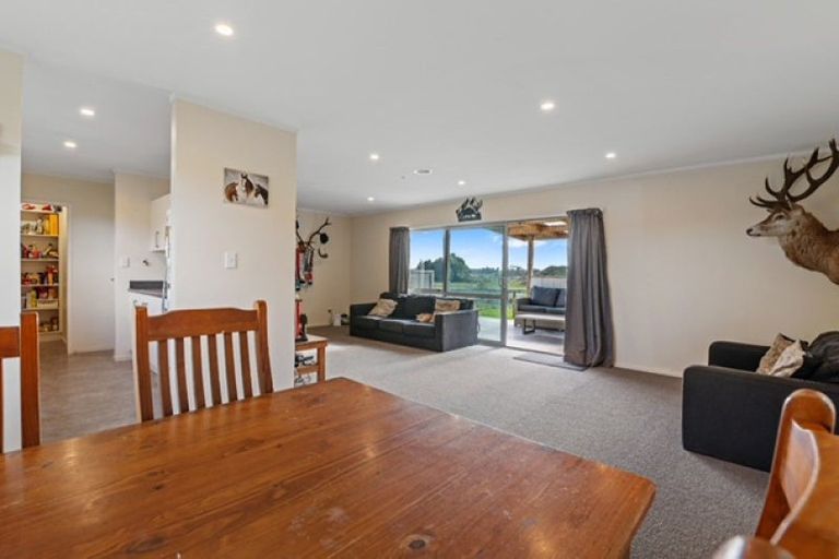 Photo of property in 1168 Oturoa Road, Hamurana, Rotorua, 3072