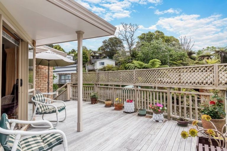 Photo of property in 47 Red Hibiscus Road, Stanmore Bay, Whangaparaoa, 0932