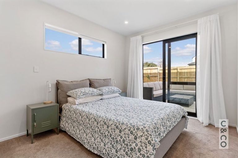 Photo of property in 12 Paihere Street, Huapai, Kumeu, 0810