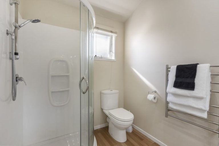 Photo of property in 5/6 Bond Crescent, Forrest Hill, Auckland, 0620