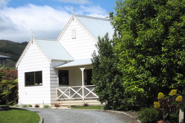 Photo of property in 8 Gipps Street, Atawhai, Nelson, 7010