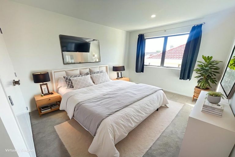 Photo of property in 1/61 East Street, Papakura, 2110