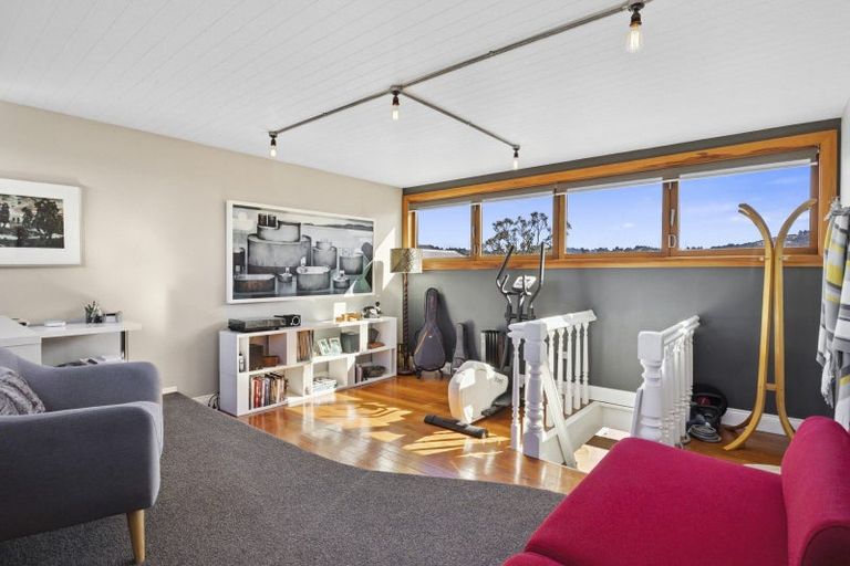 Photo of property in 33 Highgate, Belleknowes, Dunedin, 9011