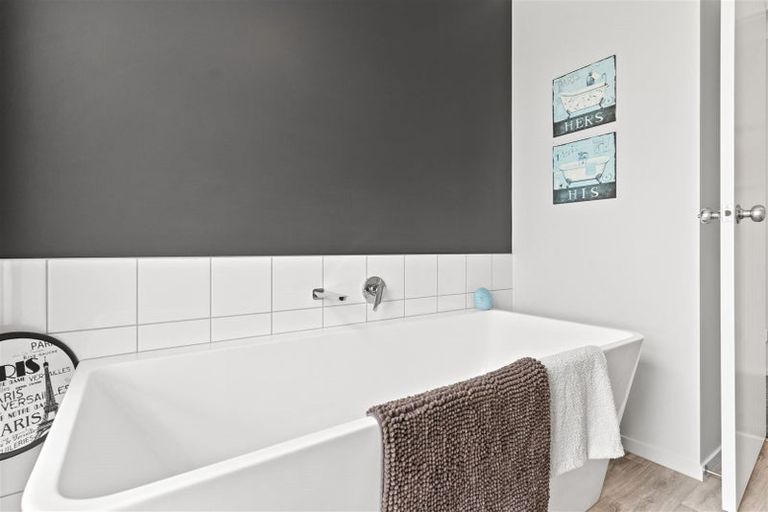 Photo of property in 695f Chester Road, West Taratahi, Carterton, 5791