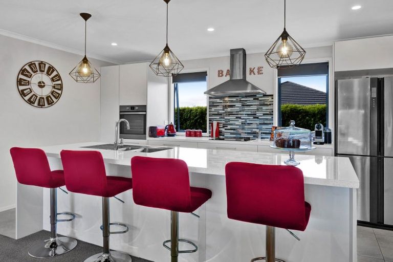 Photo of property in 472 Turuturu Road, Hawera, 4674