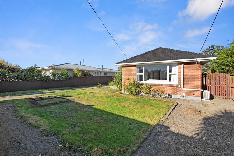 Photo of property in 165 Springs Road, Hornby, Christchurch, 8042