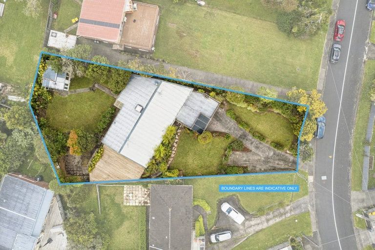 Photo of property in 29 Highland Avenue, Titirangi, Auckland, 0604