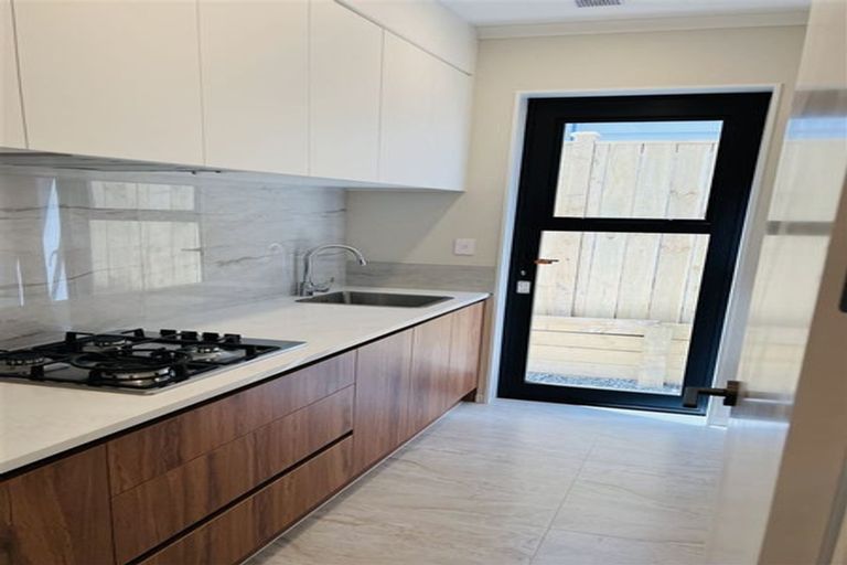 Photo of property in 28 Lime Hill Rise, Flat Bush, Auckland, 2019