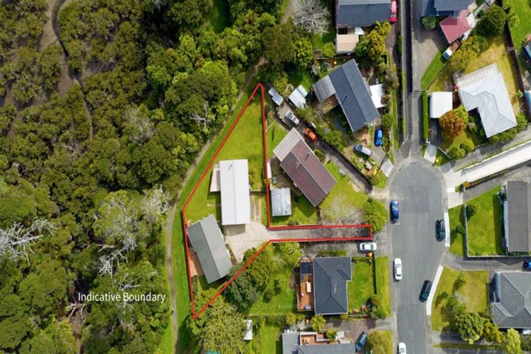 Photo of property in 59 Allington Road, Massey, Auckland, 0614